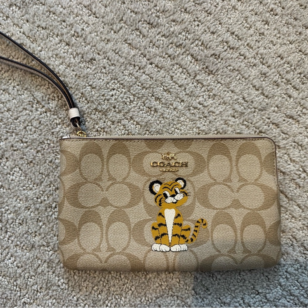 Coach Tiger Wristlet NWT